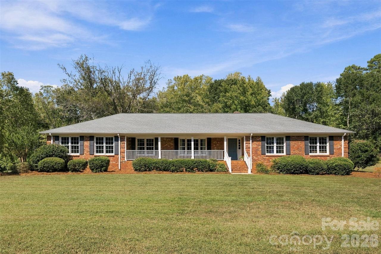 2022 Crowders Creek Rd., Gastonia, NC 28052