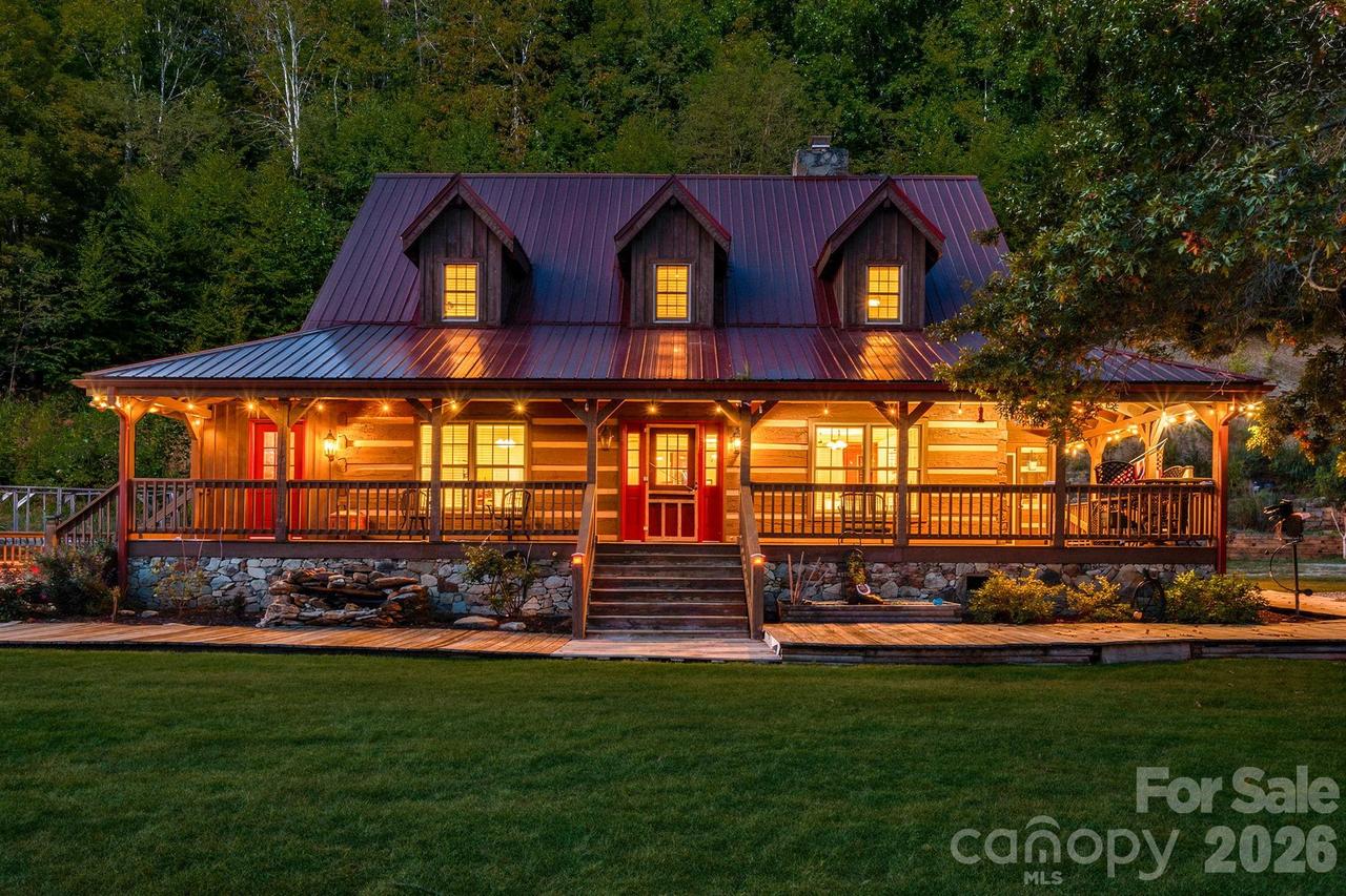 291 Haw View View, Mars Hill, NC 28754