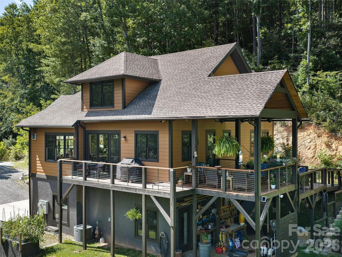 95 Merrills Chase Rd., Asheville, NC 28803