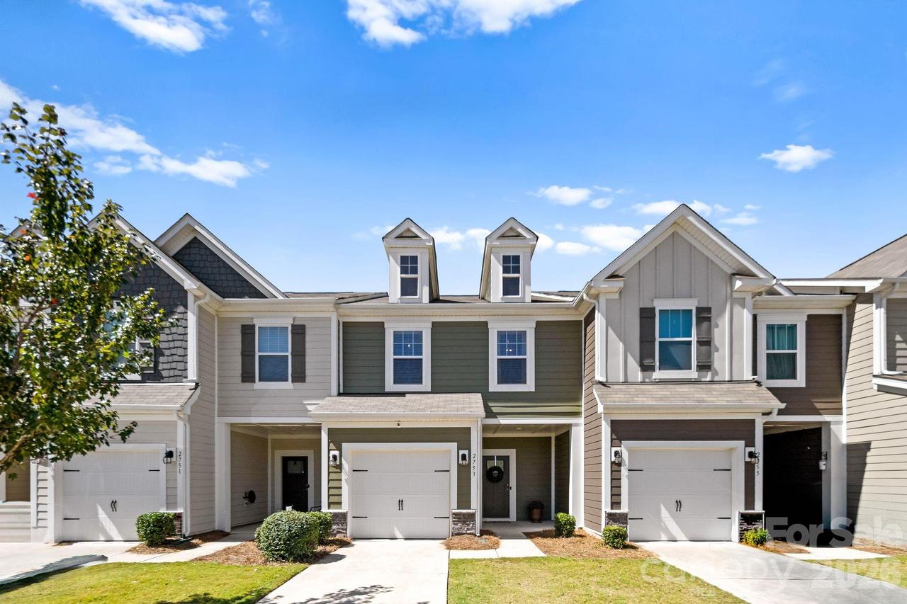 2753 Aubrey St., Monroe, NC 28110