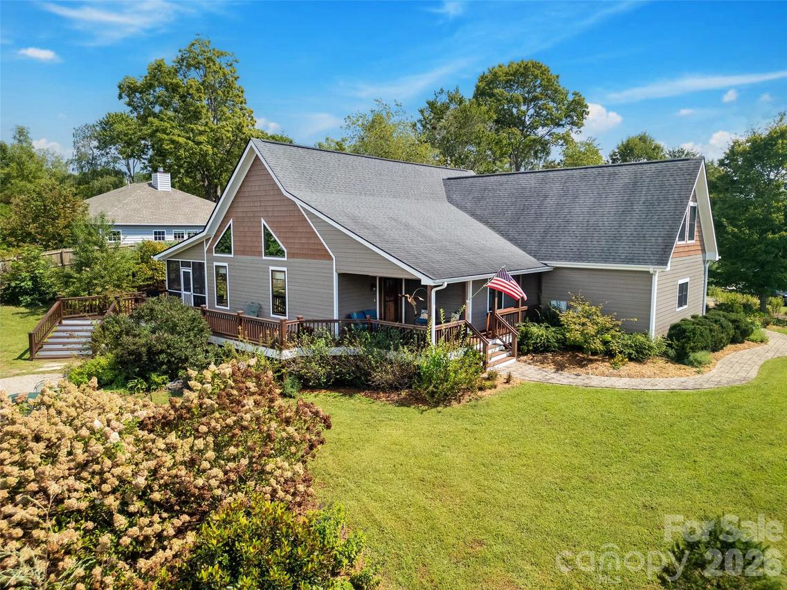 90 S Oaklawn Ave., Brevard, NC 28712