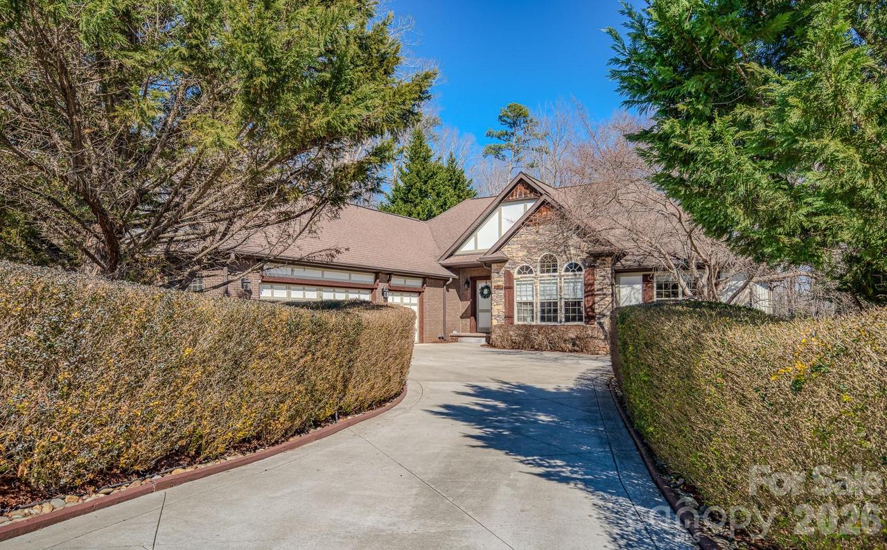 3975 Plantation Dr., Morganton, NC 28655