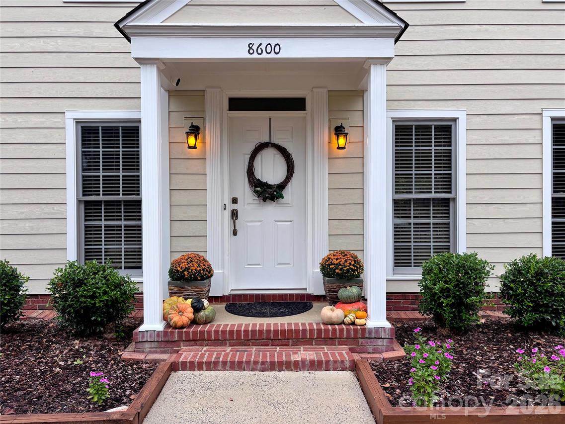 8600 Beeswood Dr., Charlotte, NC 28277