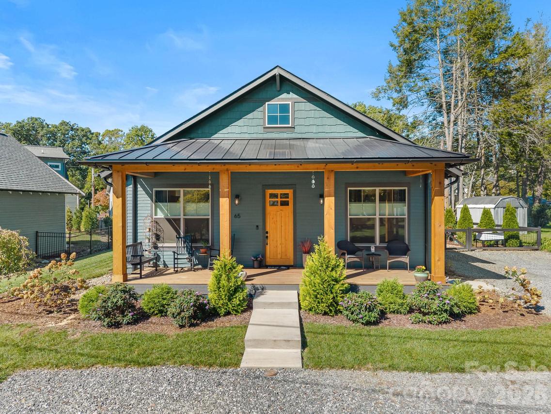 65 White Oak Ln., Brevard, NC 28712