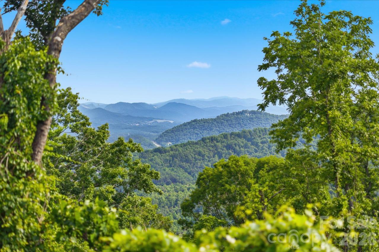 999 Perrion Ave. #18, Weaverville, NC 28787