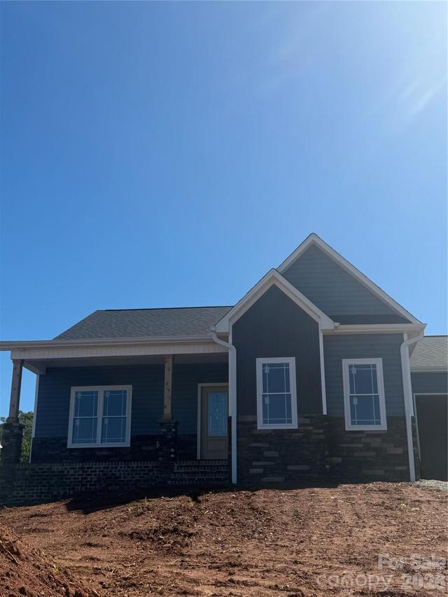 4917 Southview Dr., Hickory, NC 28602