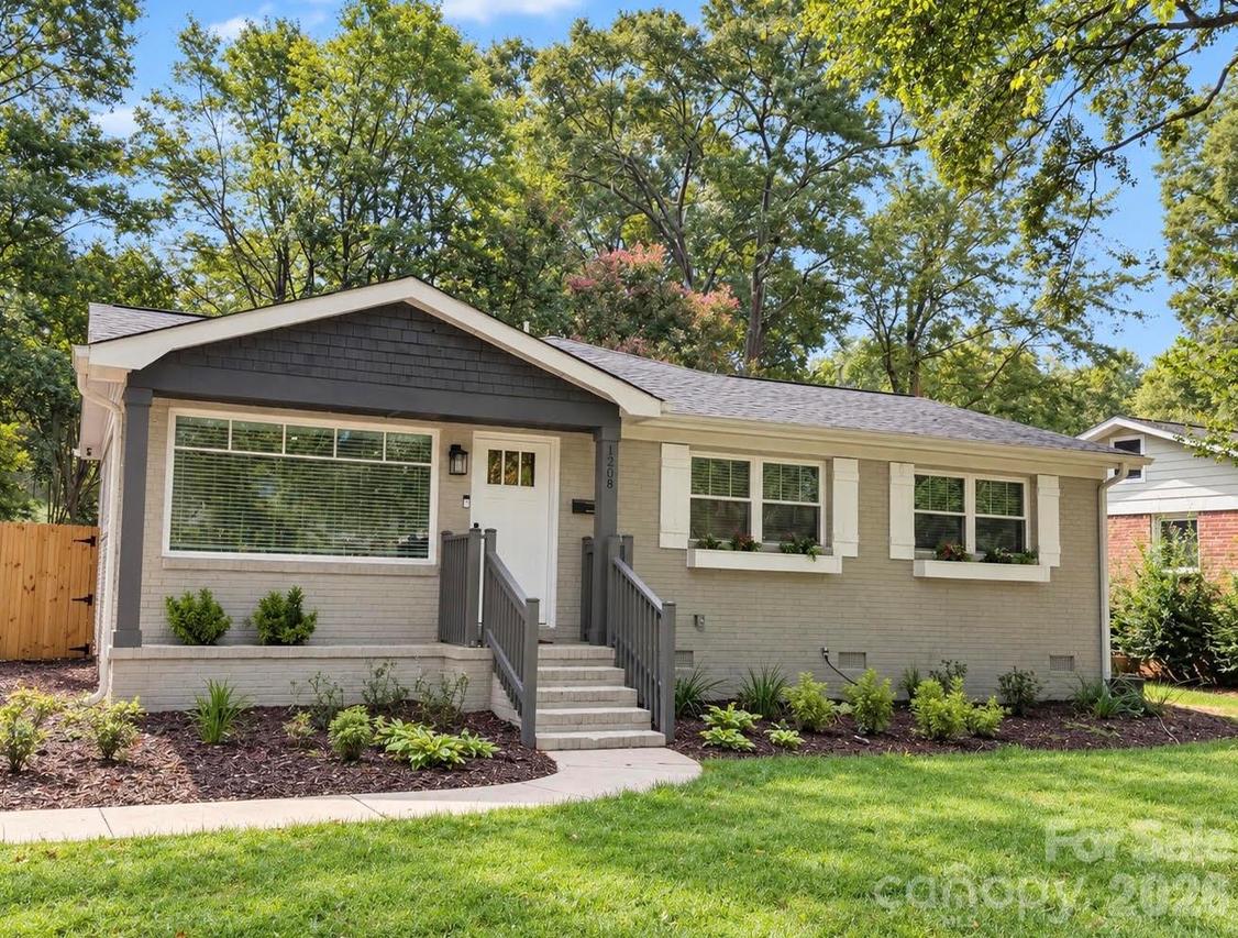 1208 Tarrington Ave., Charlotte, NC 28205