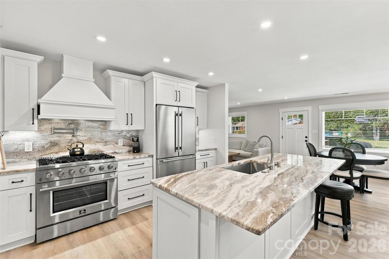 1208 Tarrington Ave., Charlotte, NC 28205