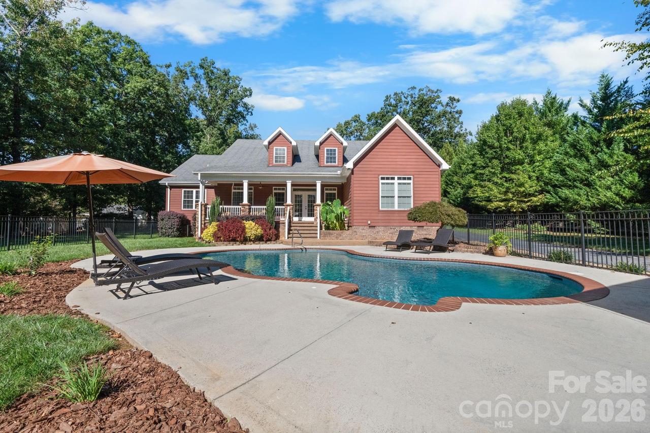 2139 Zion Church Rd., Hickory, NC 28602