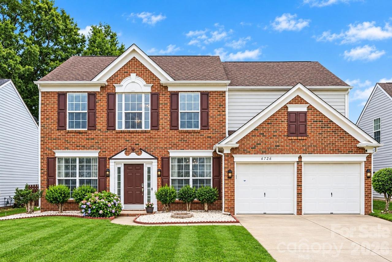 8728 Fieldcroft Dr., Charlotte, NC 28277