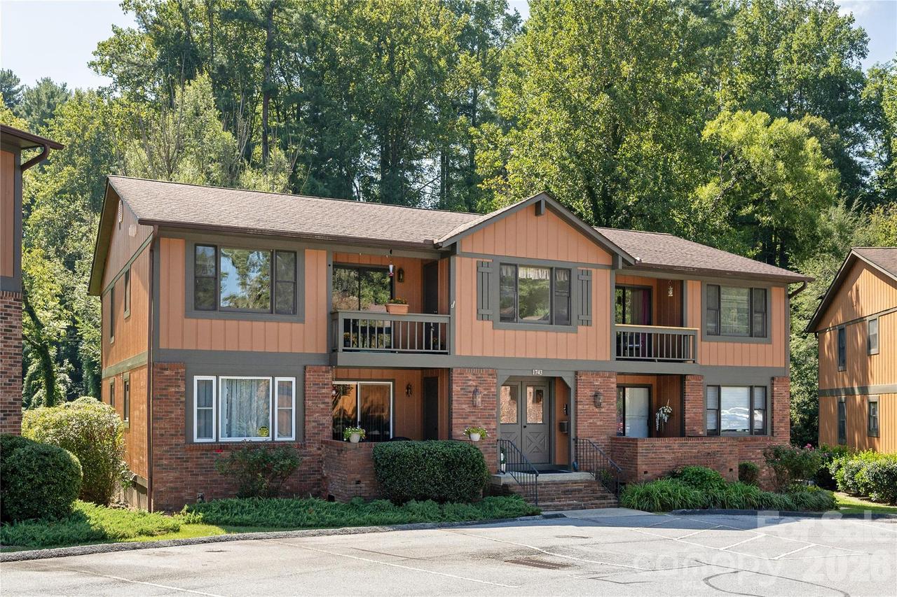 1743 Haywood Manor Rd. #C, Hendersonville, NC 28791