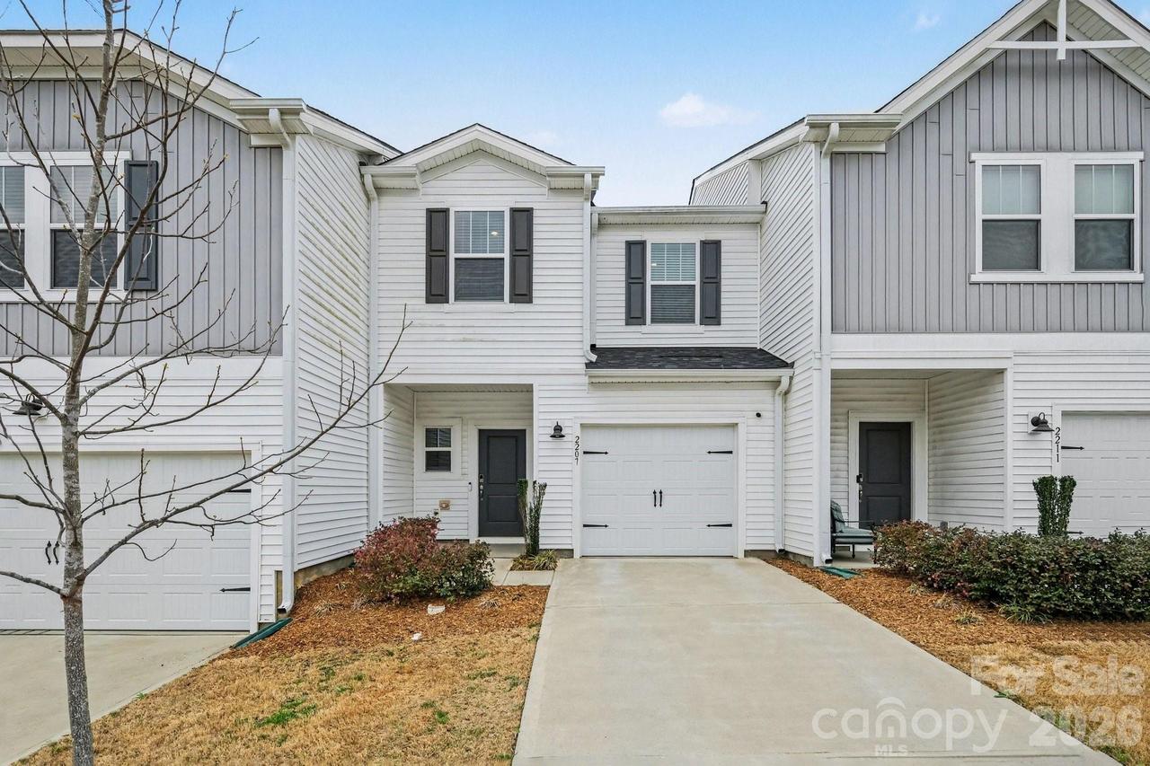 2207 Belterra Dr., Charlotte, NC 28216