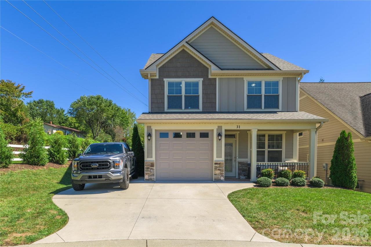 31 Burlington Ln., Fletcher, NC 28732
