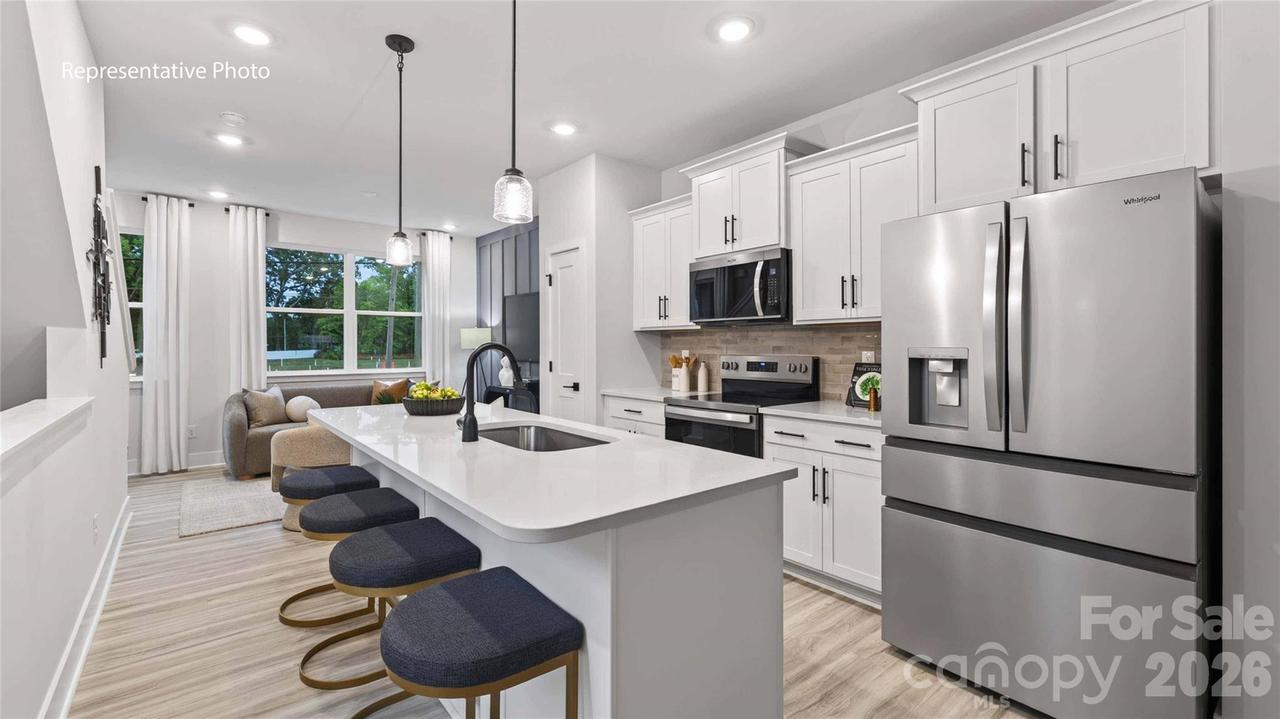 521 Annagh Dr., Charlotte, NC 28217