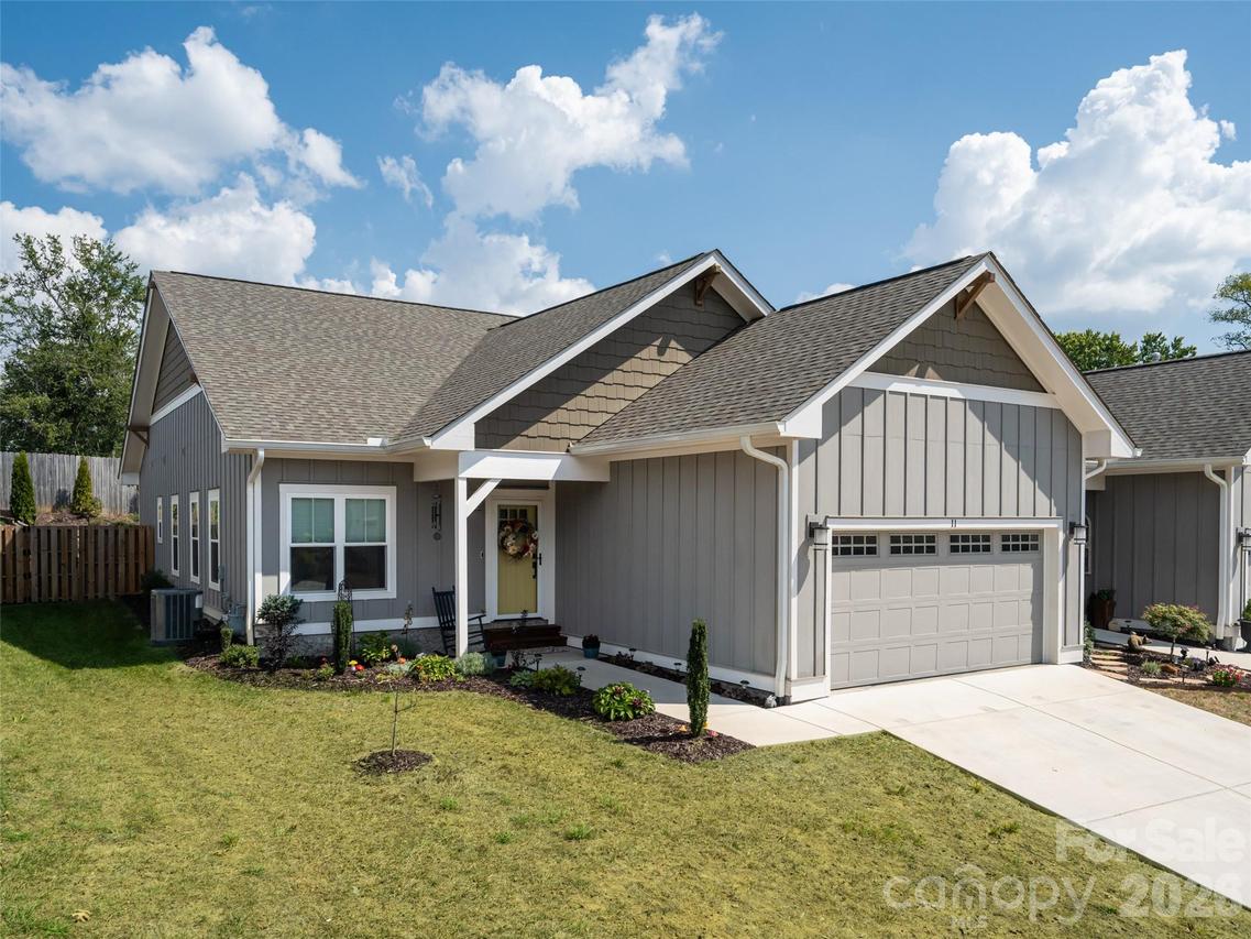 11 Cozy Cottage Way, Arden, NC 28704