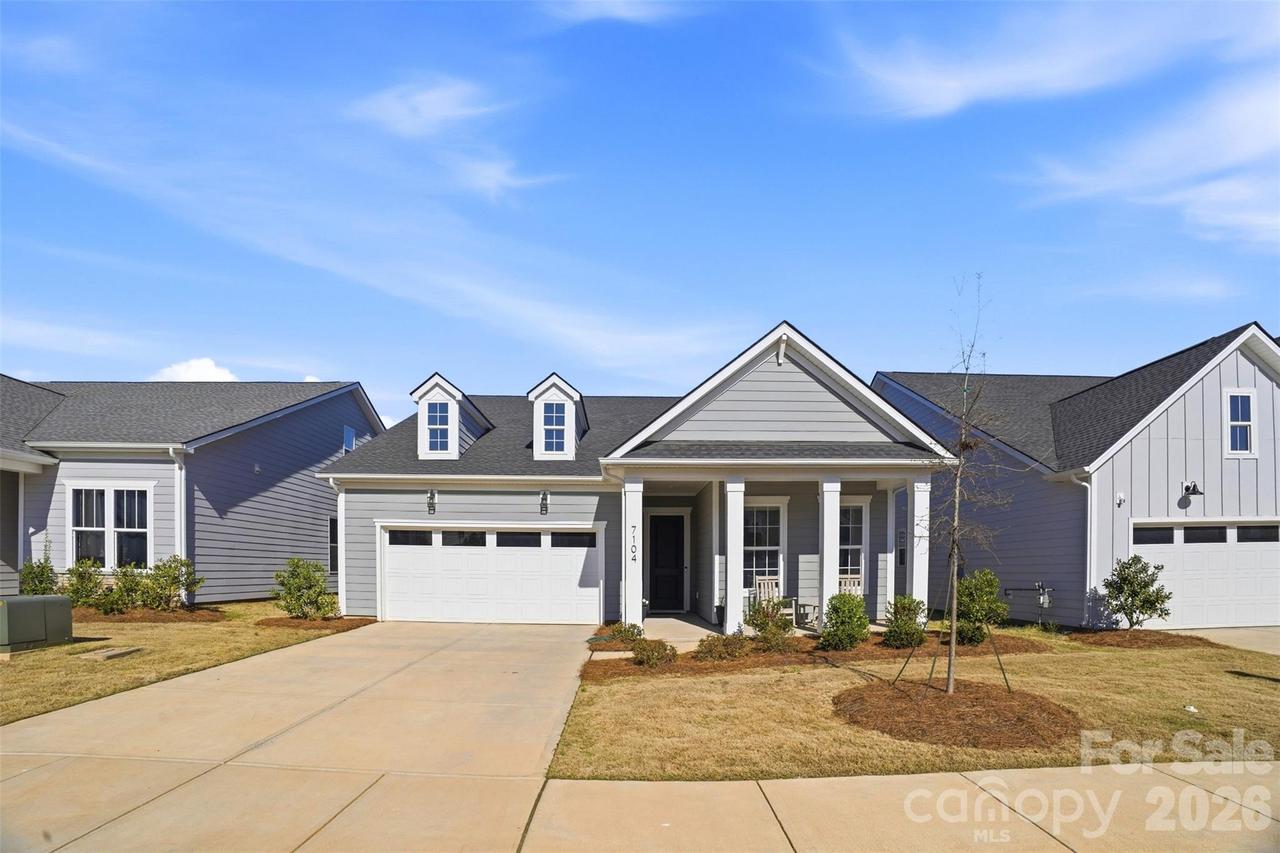 7104 Wayfarer Dr., Charlotte, NC 28269