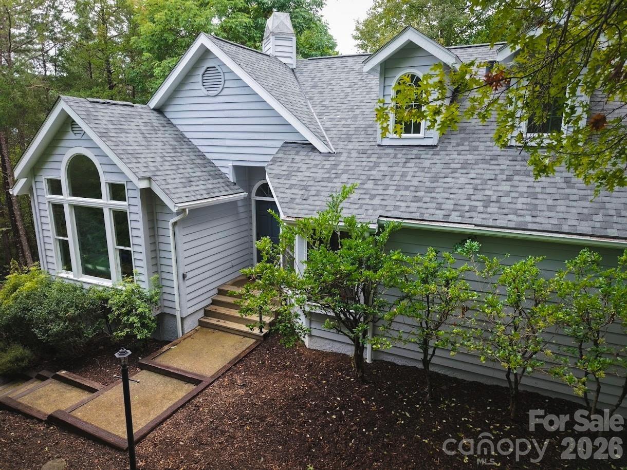 212 Ridgeway Rd., Lake Lure, NC 28746