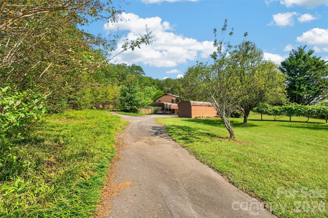 3175 Lynn Mountain Rd., Vale, NC 28168