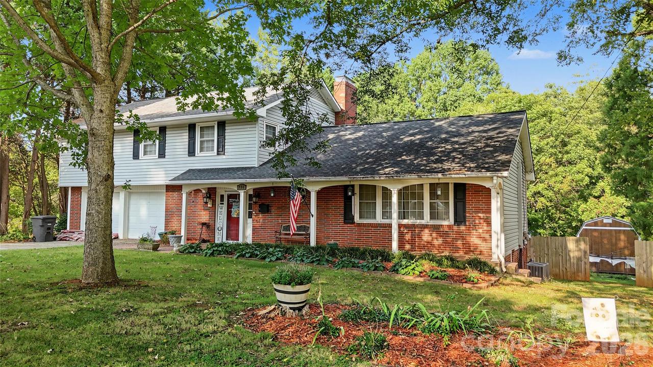 731 Club Dr., Statesville, NC 28677