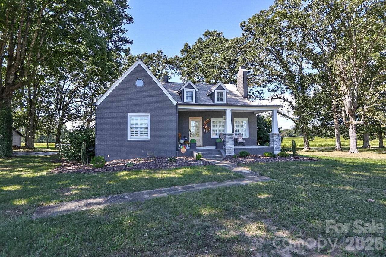 2659 Us Highway 21 Hwy., Hamptonville, NC 27020