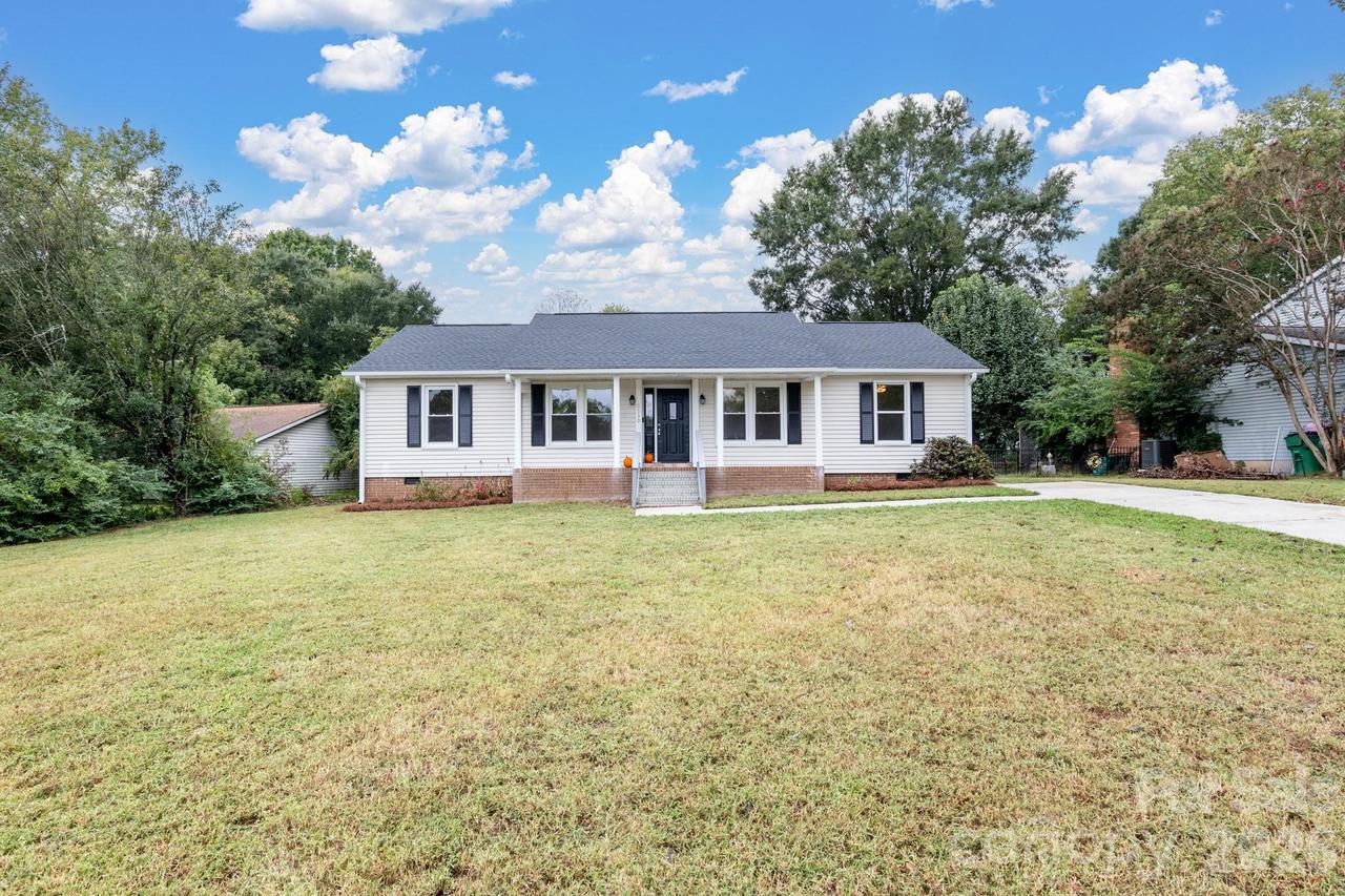 8530 Glenway Ct., Charlotte, NC 28226