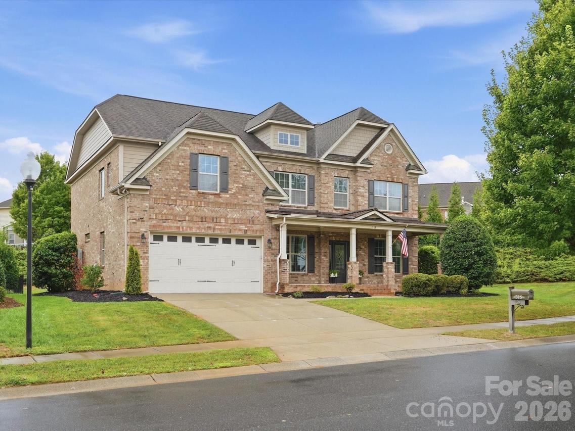 315 Golden View Dr., Waxhaw, NC 28173