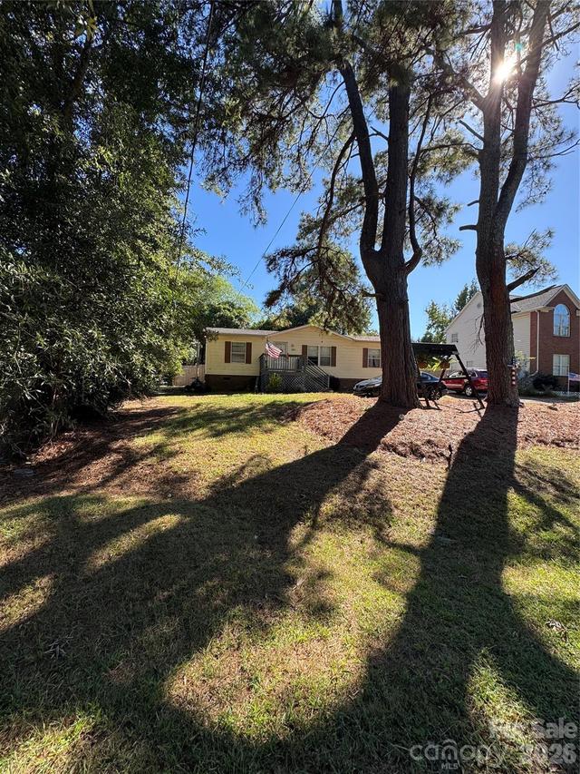 701 Friendship Dr., Matthews, NC 28105