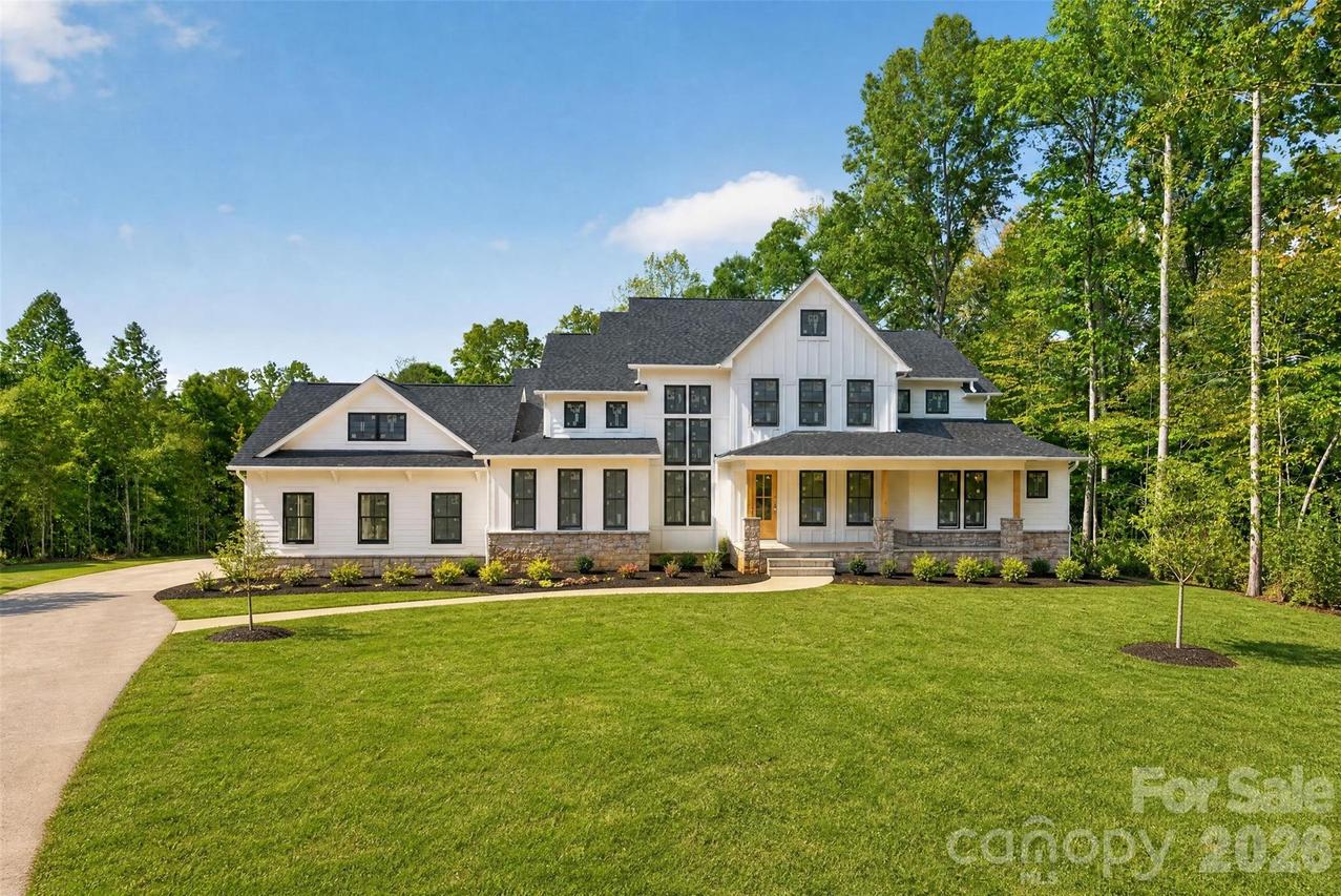 1064 Ventosa Dr., Denver, NC 28037