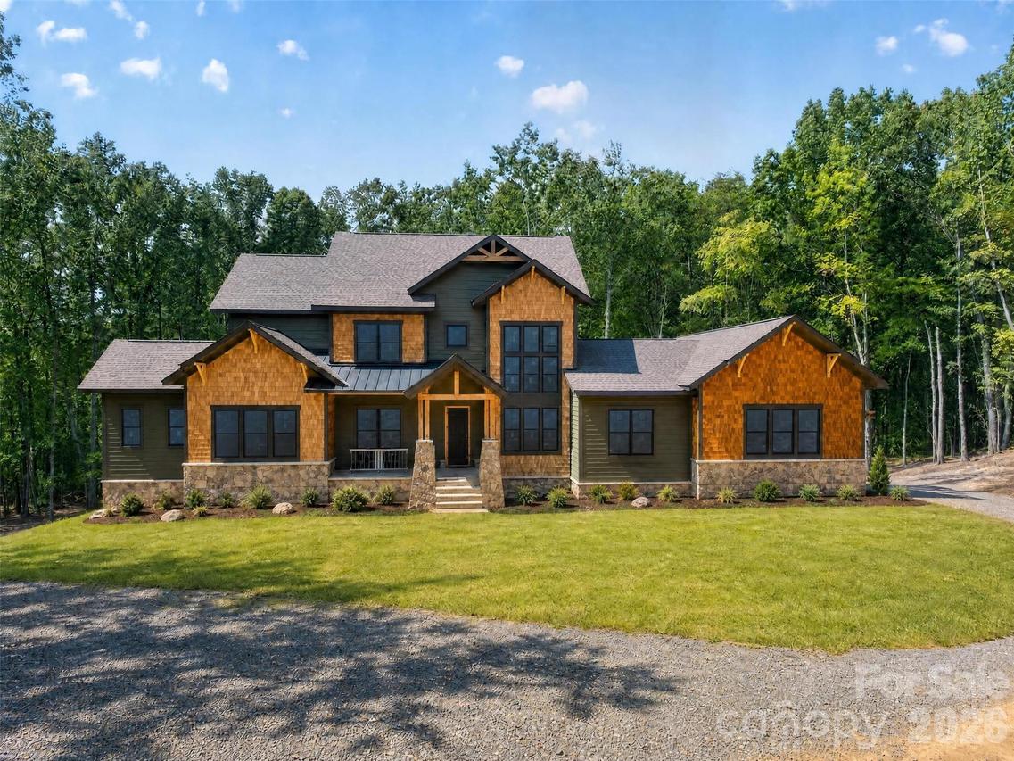9215 Island Point Rd., Charlotte, NC 28278