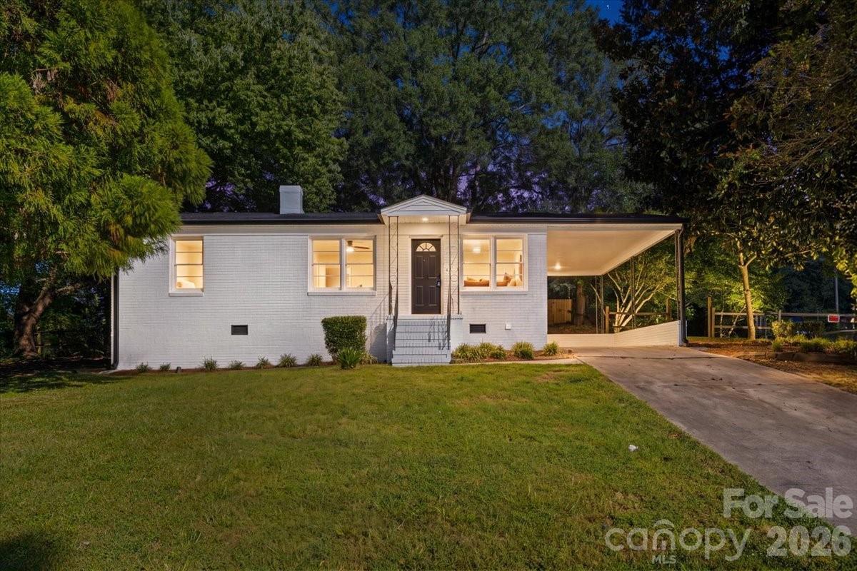 2700 Douglas Dr., Gastonia, NC 28054