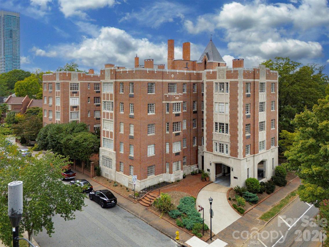 301 W 10th St. #107, Charlotte, NC 28202