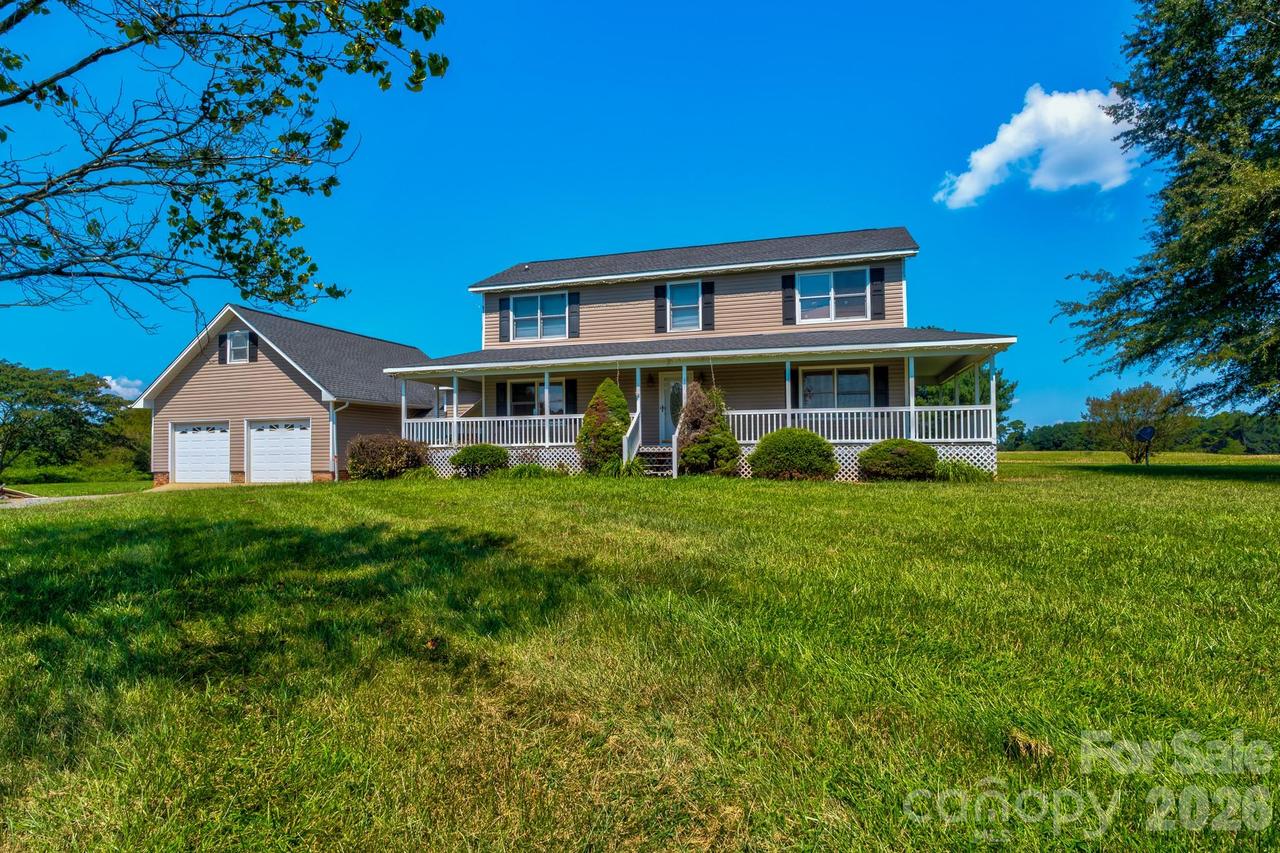 861 Hephzibah Church Rd., Crouse, NC 28033