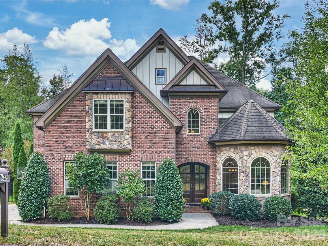 3823 Lakeside Dr., Charlotte, NC 28270