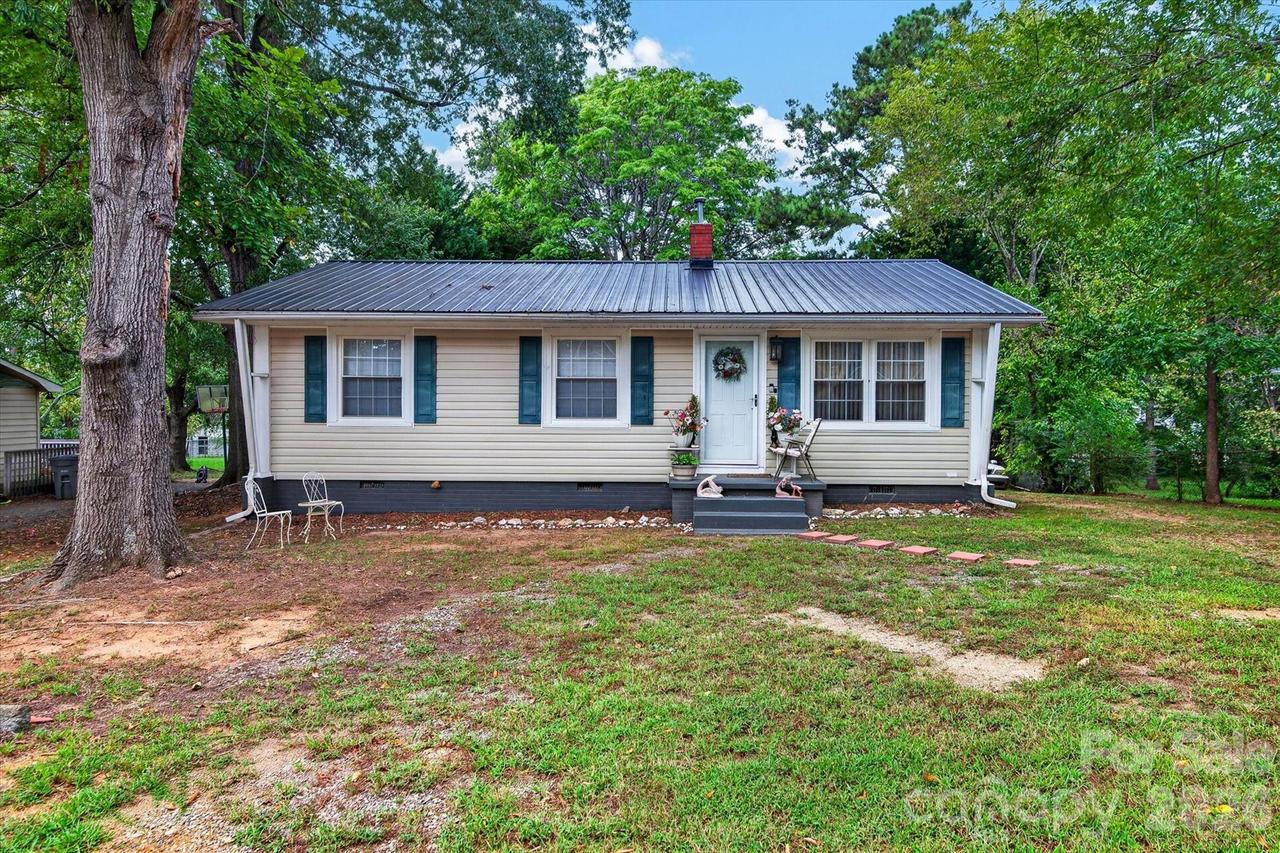 920 Longview Ave., Kannapolis, NC 28081