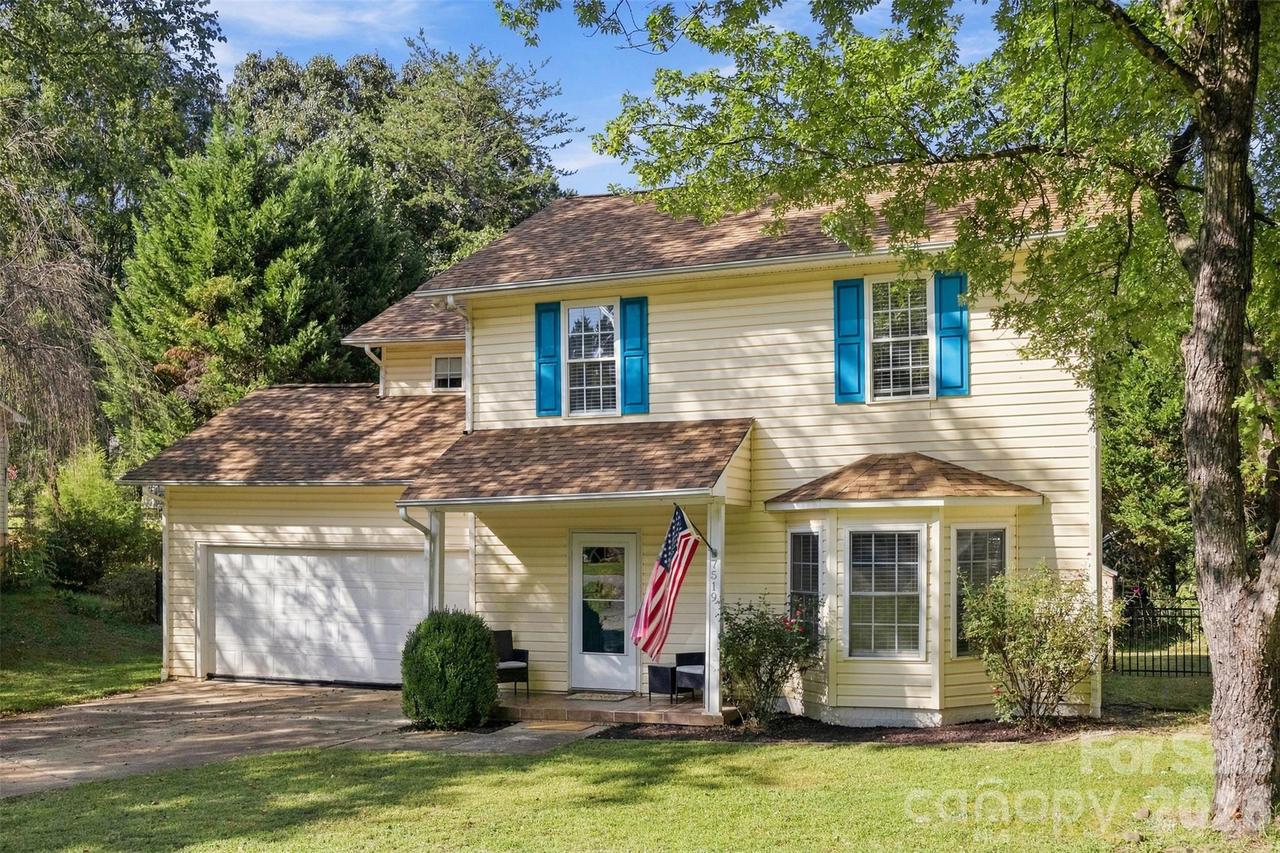 7519 Katherine Dr., Denver, NC 28037