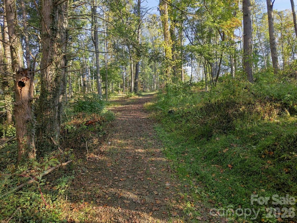 99999 Cane Creek Rd., Fletcher, NC 28732