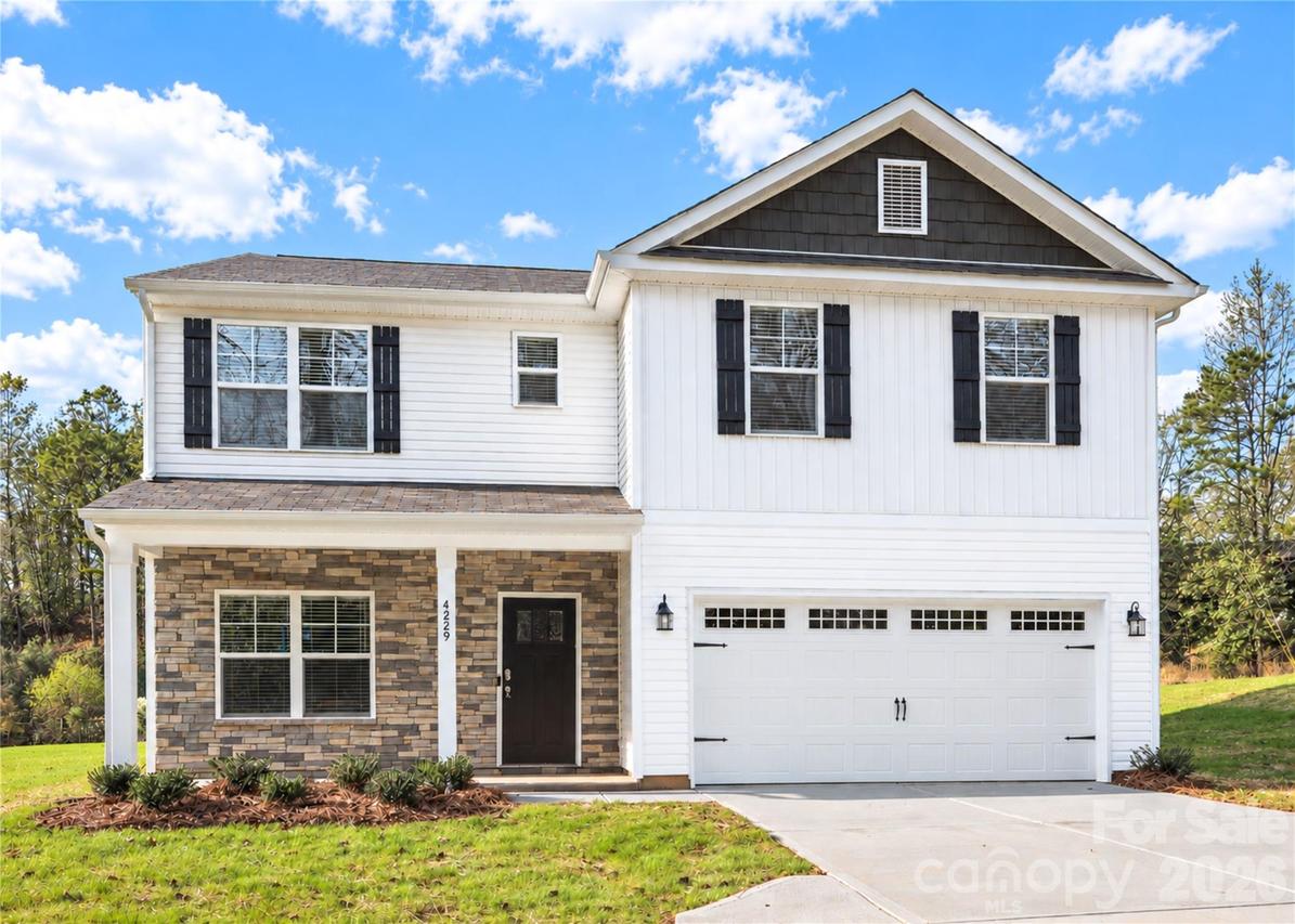 2239 Dardan Woods Dr., Charlotte, NC 28215