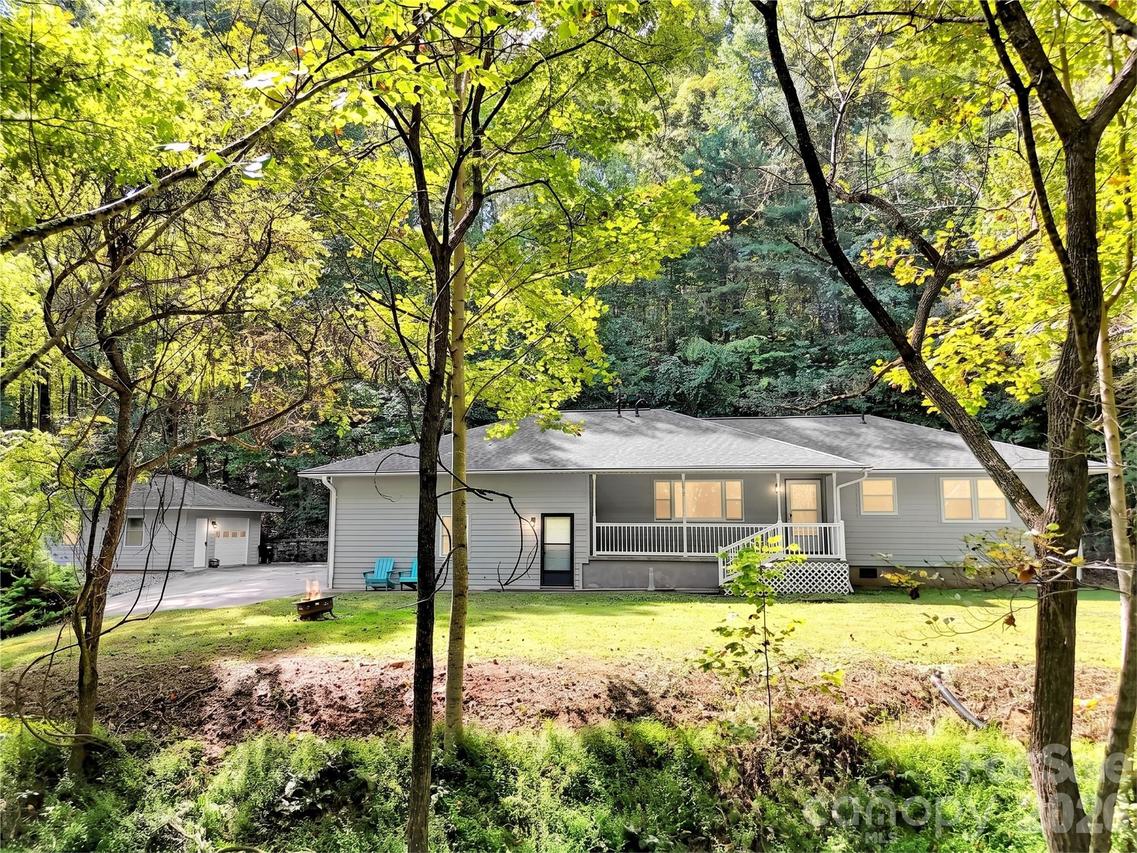 250 Camp Creek Rd., Whittier, NC 28789