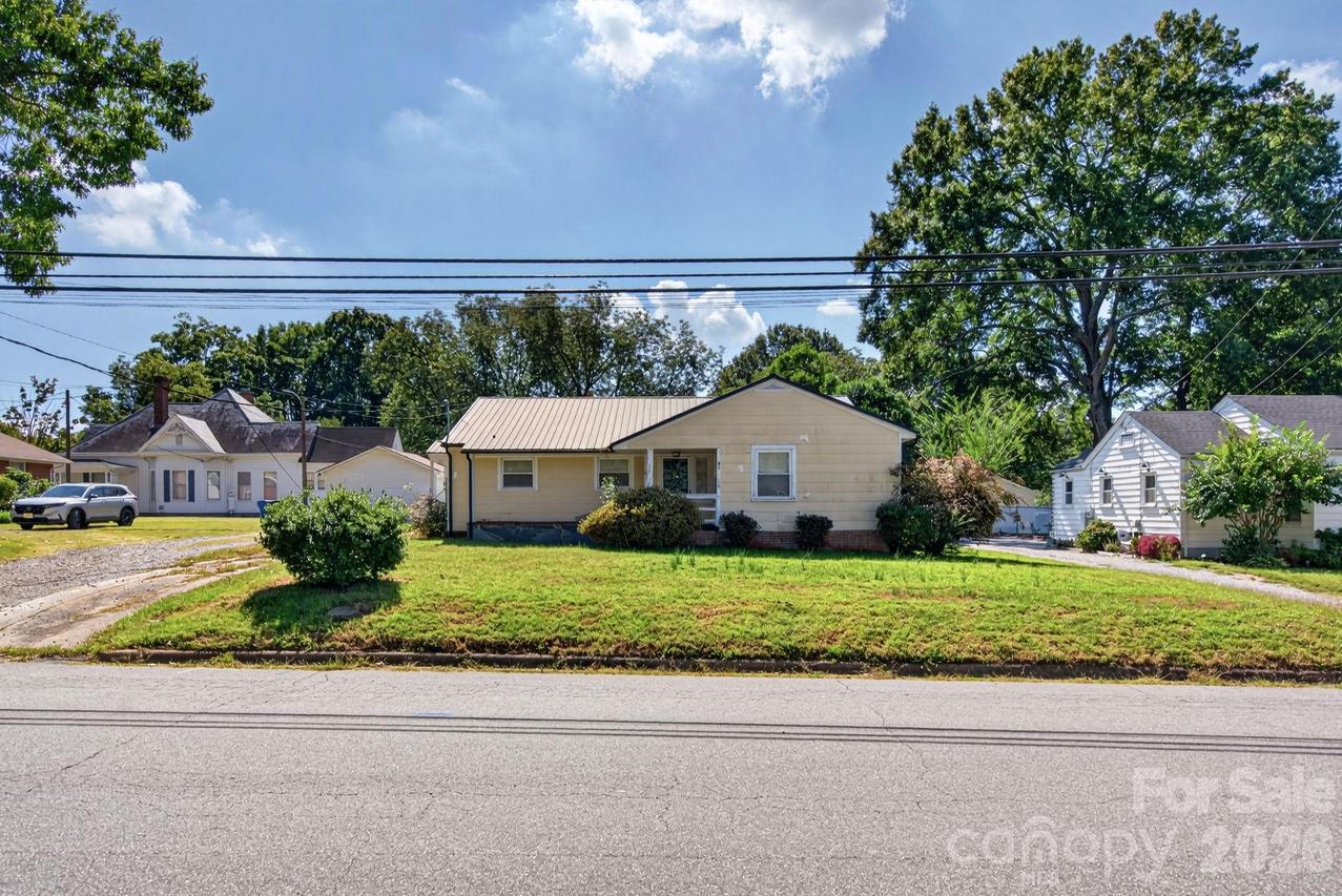 633 Oak St., Mooresville, NC 28115