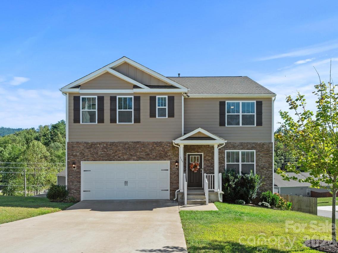 166 Amblers Knoll Rd., Weaverville, NC 28787