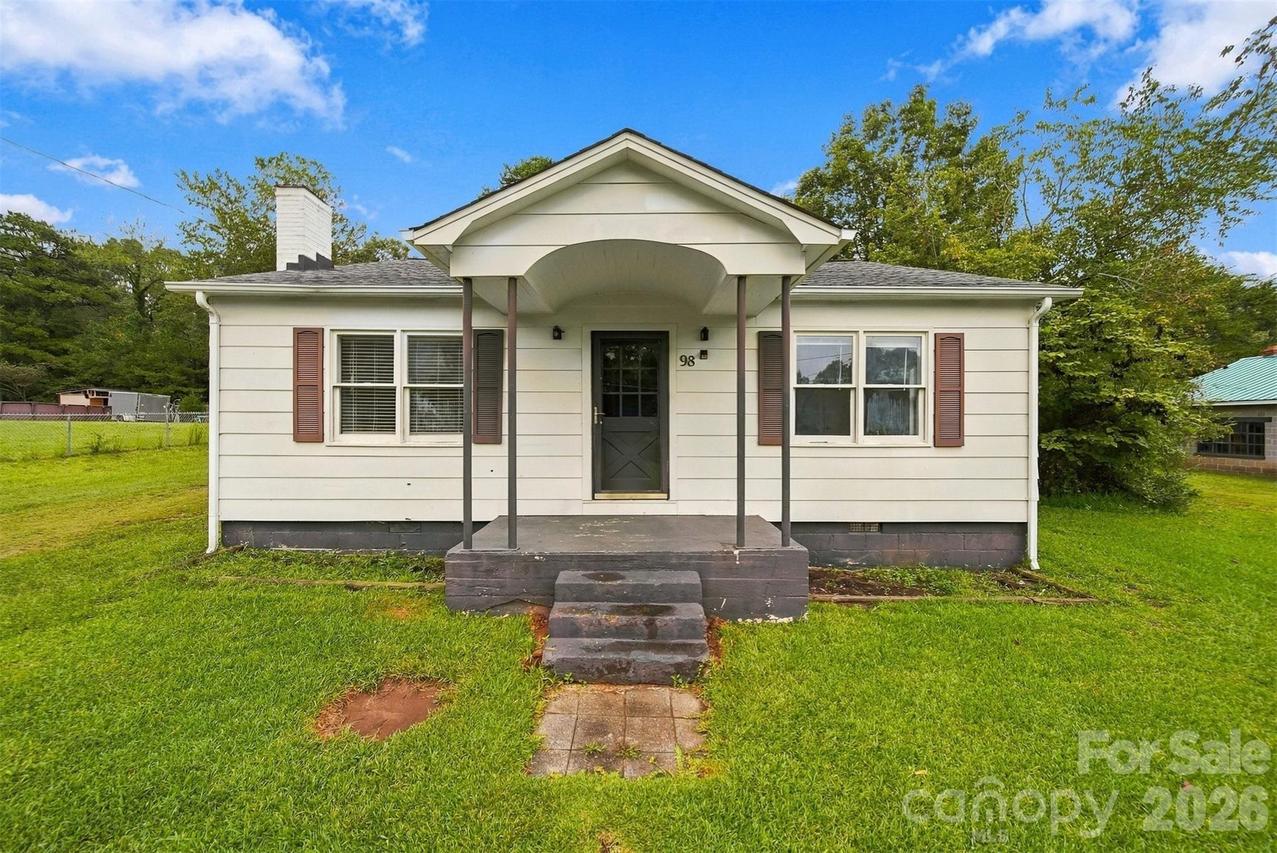 98 Duke St., Granite Falls, NC 28630