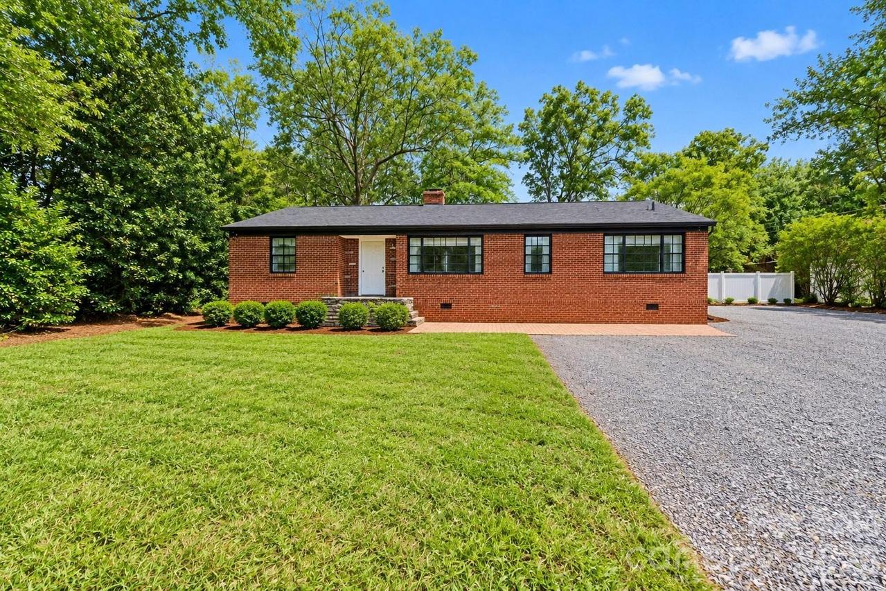 8911 Mt Holly-huntersville Rd., Huntersville, NC 28078