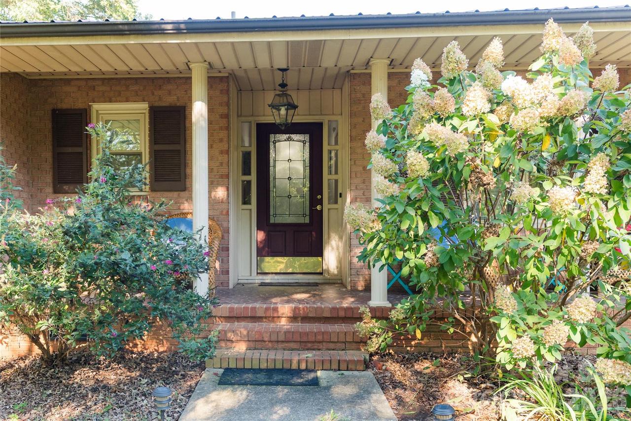 217 Salisbury St., Rockwell, NC 28138