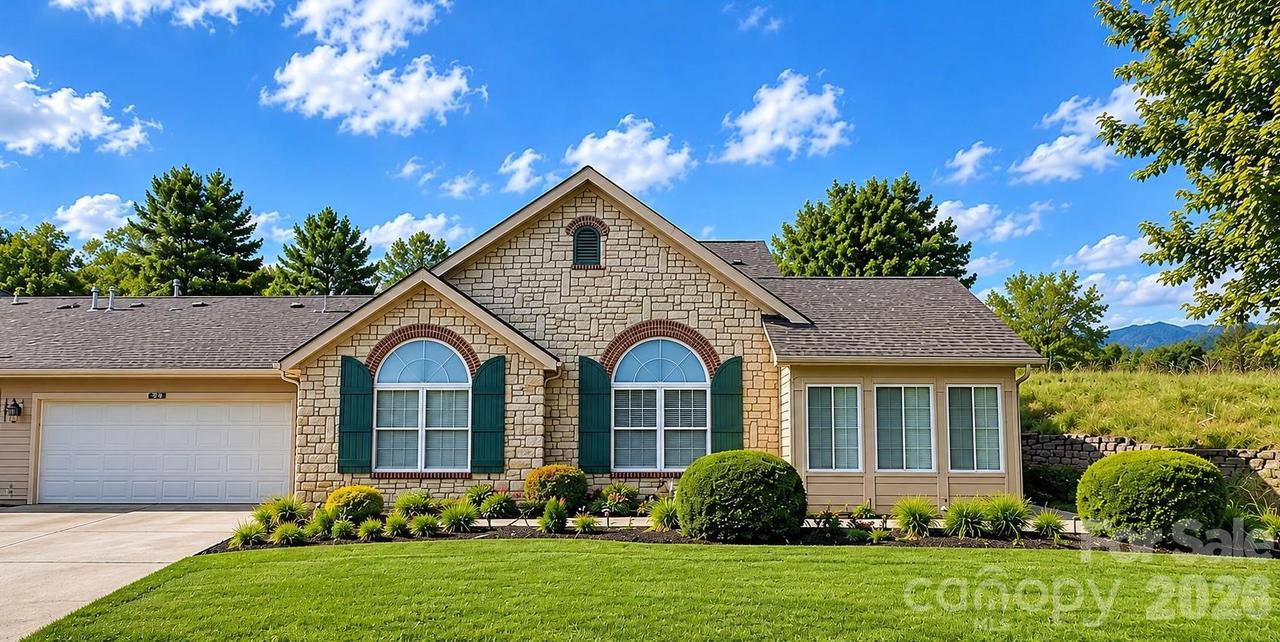 76 Mountain Meadow Cir., Weaverville, NC 28787