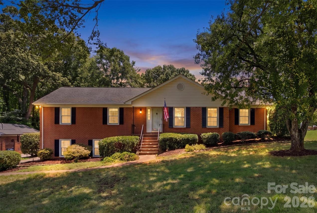 3101 Canterberry Dr., Gastonia, NC 28056