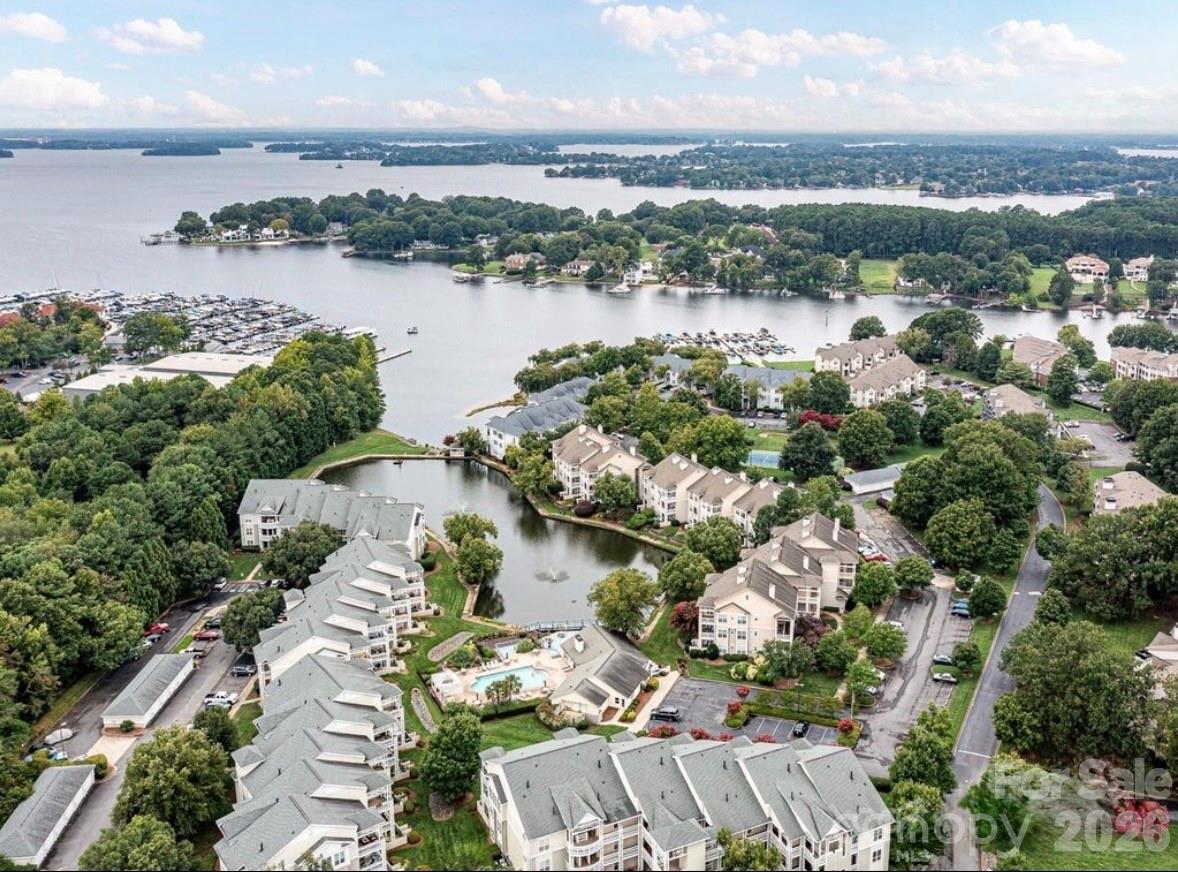 18809 Nautical Dr., Cornelius, NC 28031