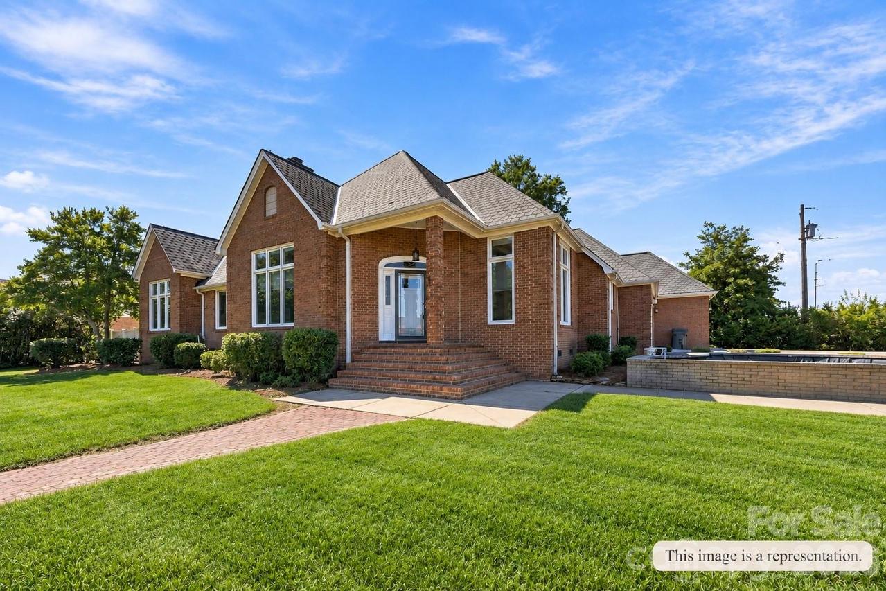 100 Country Creek Dr., Kings Mountain, NC 28086