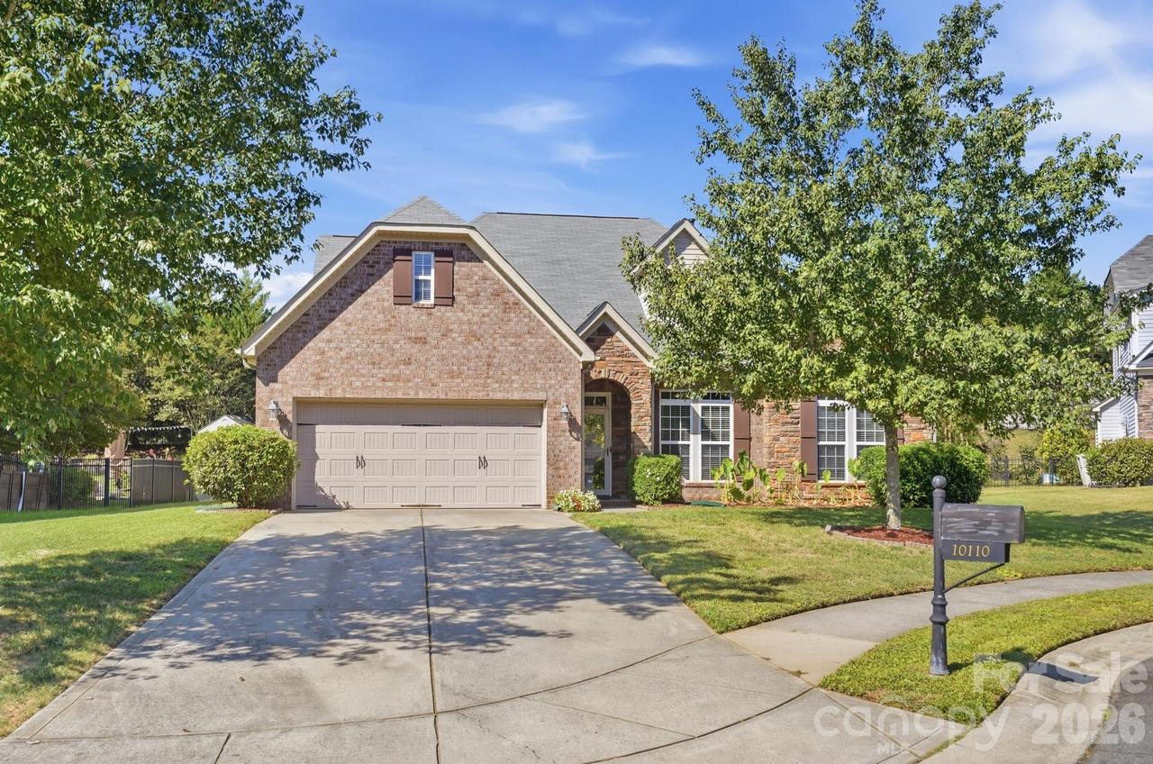 10110 Loch Lomond Dr., Charlotte, NC 28278