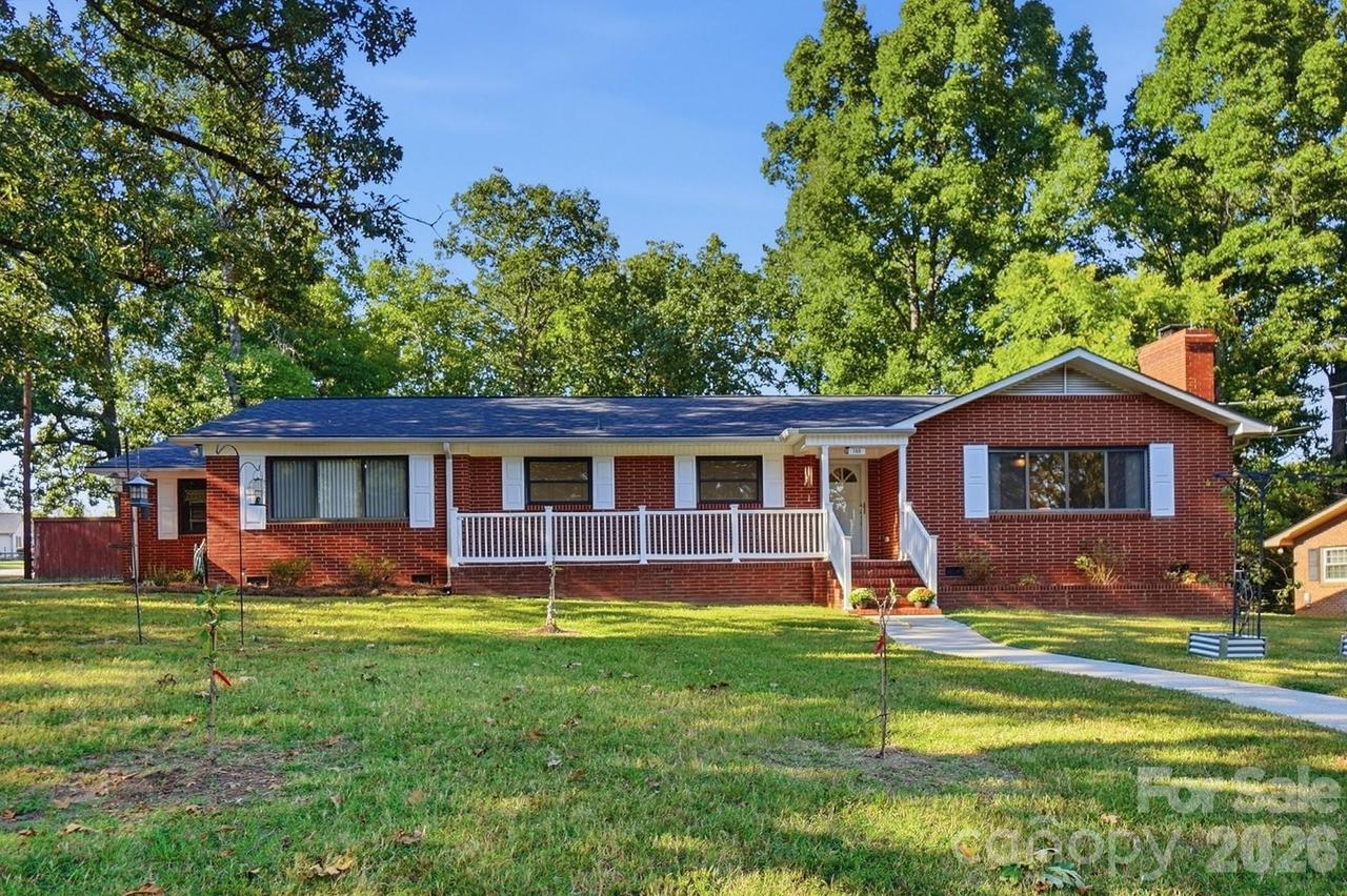 140 Piedmont Dr., Kannapolis, NC 28081