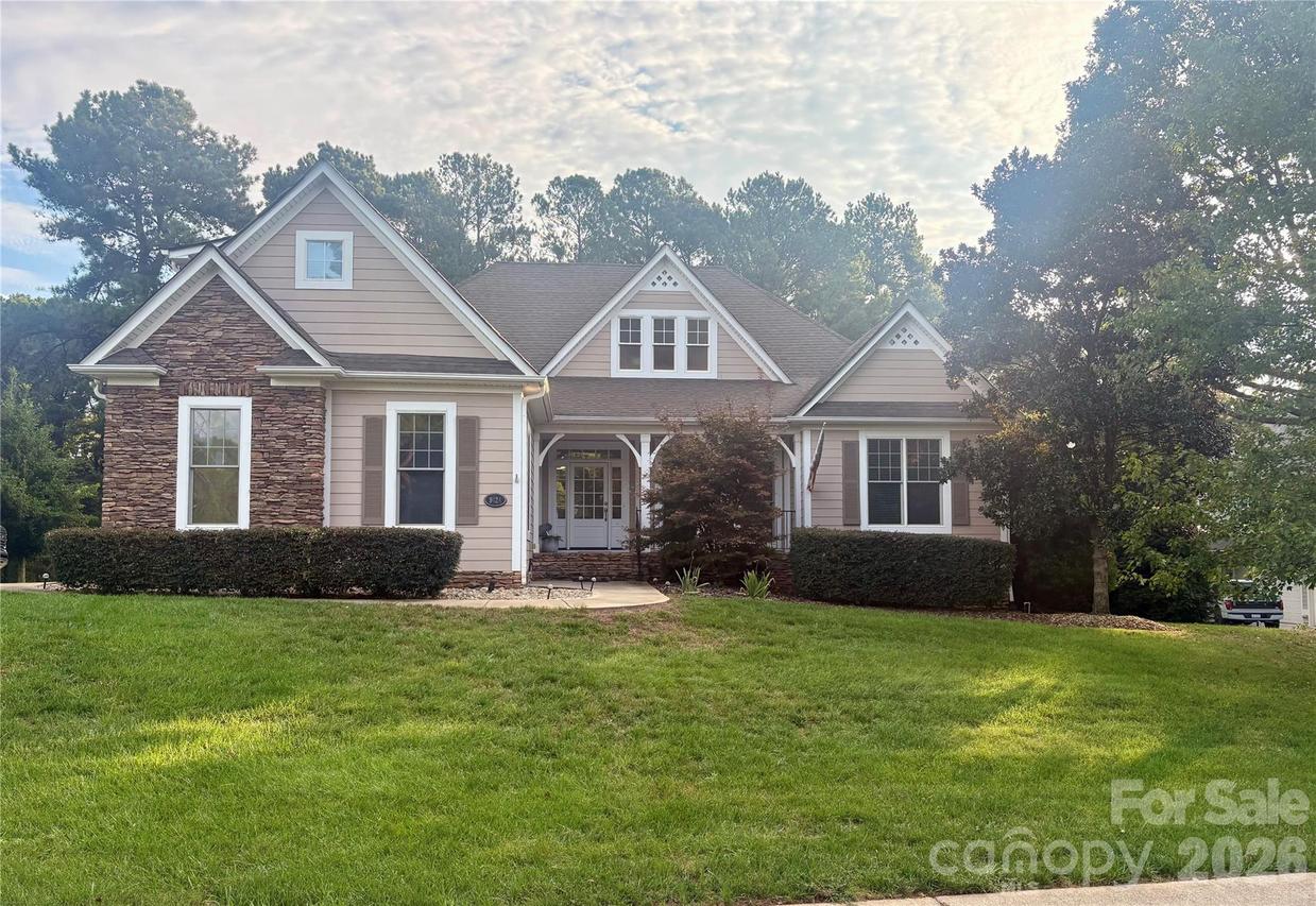 9024 Garrison Rd., Sherrills Ford, NC 28673